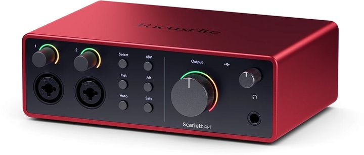 USB аудиоинтерфейс Focusrite Scarlett 4i4 4th Gen