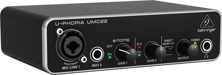 USB аудиоинтерфейс Behringer UMC22