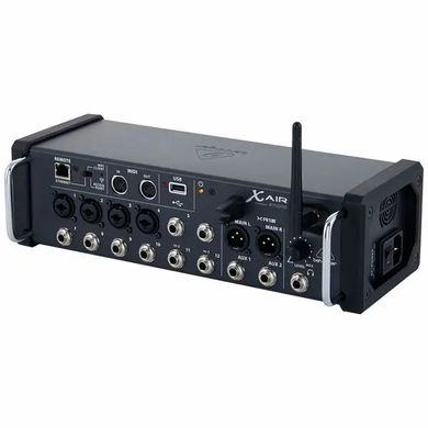 Микшерный пульт Behringer X Air XR12